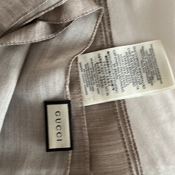 Never use in brand new condition Gucci Scarf - Picture 3 of 4